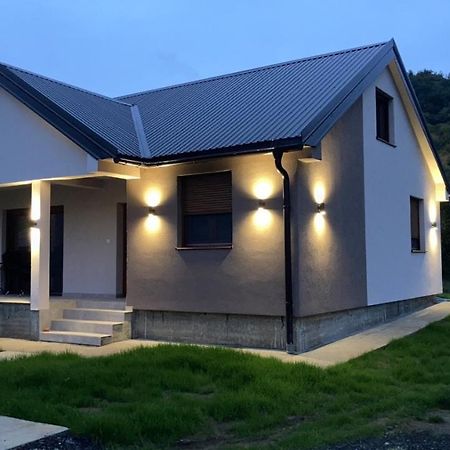 Guest House Elena Мойковац Екстер'єр фото